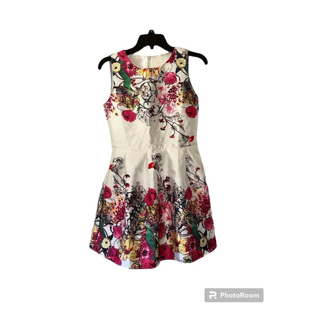Floral mini flare dress size large